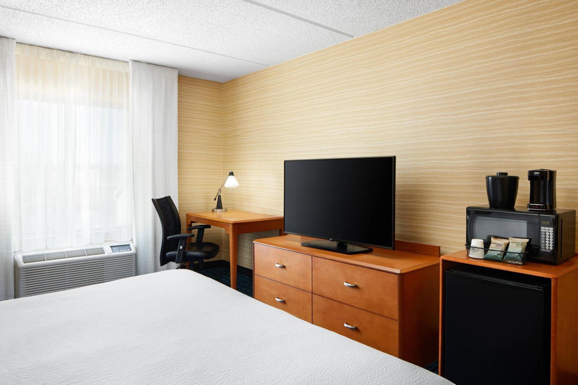 Fairfield Inn And Suites By Marriott Plainville Exterior foto